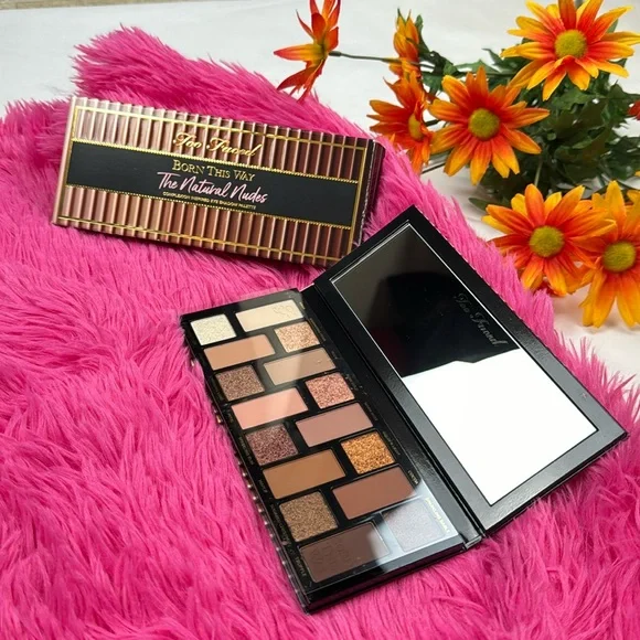 NEW Too Faced Born This Way Eyeshadow Pallete - Picture 1 of 4
